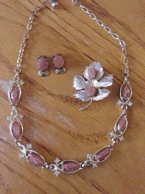 Park Lane Rose Gold Glitter Cabochon Necklace, Leaf Brooch & Clip-On Earrings